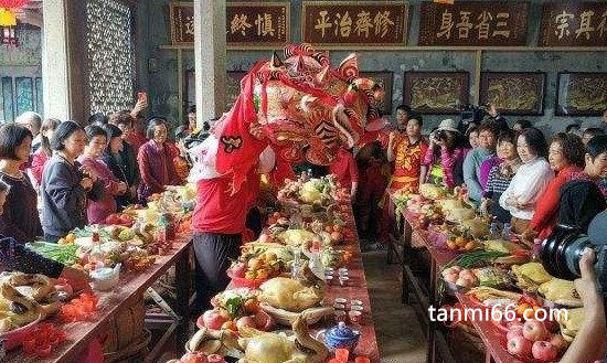 春节的来历和风俗，立春的祭祀祈祷演变而来(吃年夜饭/守岁)