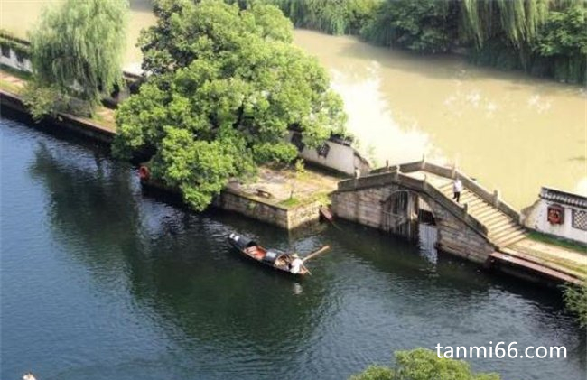 上海龙华寺之阴阳河，镇住妖魔鬼怪(宝塔镇河妖)